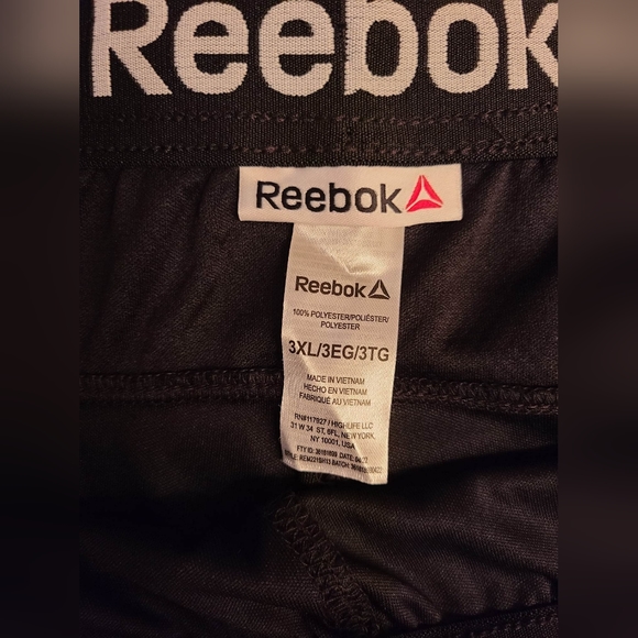 NWT Reebok size 3XL black shorts - Picture 4 of 5